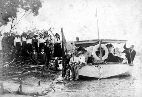Daytrippers On Noosa River 1920s