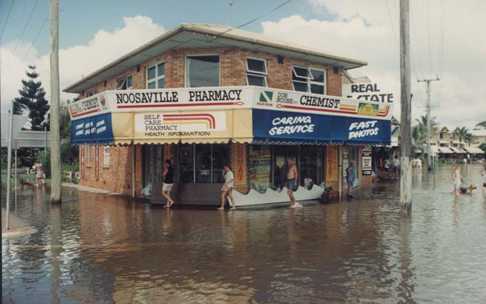 Gt And Thomas St, Flood 1992