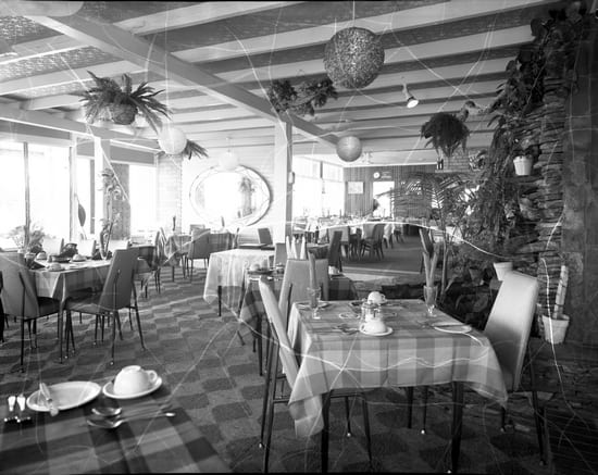 Dining Room Lakes Motor Inn 71